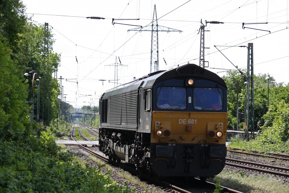 MRCE/HGK DE 681 am 25.5.13 als Tfzf in Ratingen-Lintorf.
