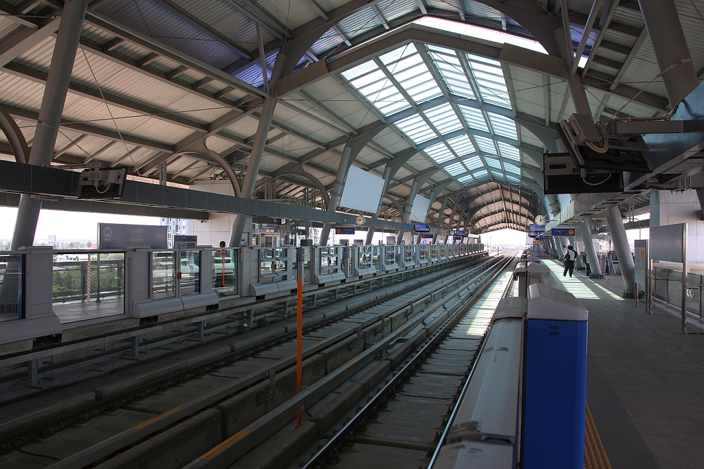 MRT-(Blue Line)-Station Bang Wa (BL34) am 19.November 2019.