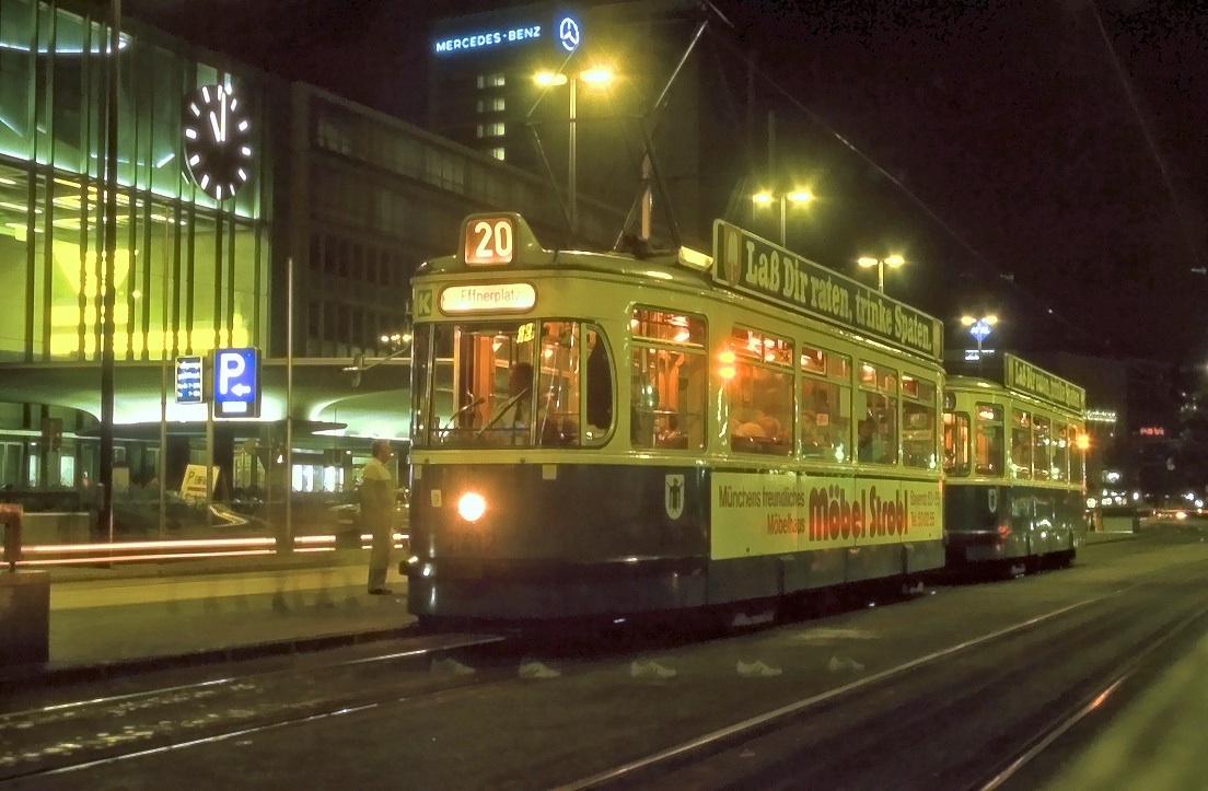 München 2412, Bahnhofsplatz, 14.08.1986.
