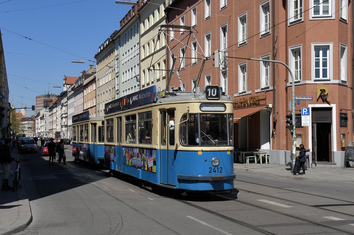 Münchentram 2412 am 20.04.19 in der Fraunhoferstraße in München
