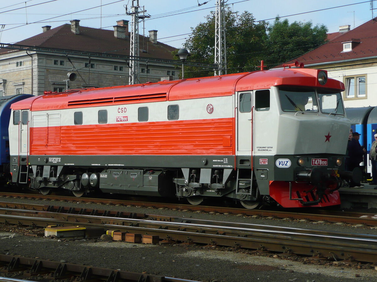 Museumslokomotive T 478.1010, fotografiert im Oktober 2011 im Bahnhof Děčín h.l.n.