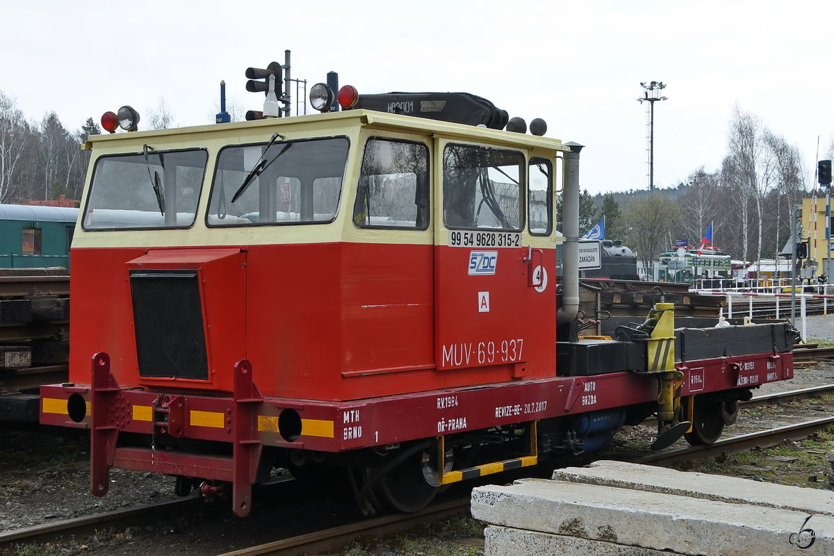 MUV-69-937 war im April 2018 in Lužná u Rakovníka abgestellt.