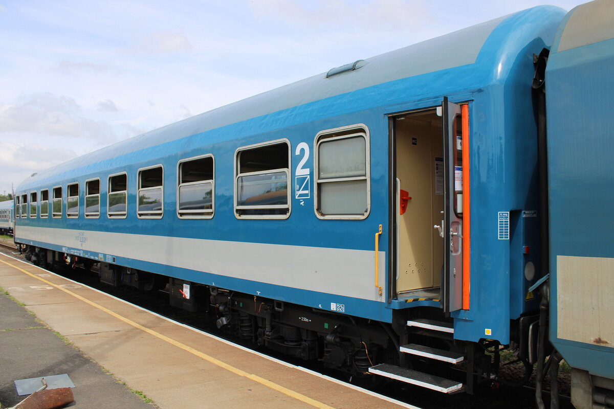 MV H-START 51 55 20-30 031-7 Bd⁶⁶⁷ im IC 19795  Kk Hullm  nach Budapest-Dli, am 26.07.2025 in Tapolca.