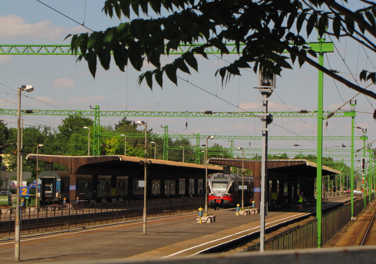 MV-START 415 034 als Sz 18724 aus Kőbnya-Kispest, am 06.06.2016 in Sifok.
