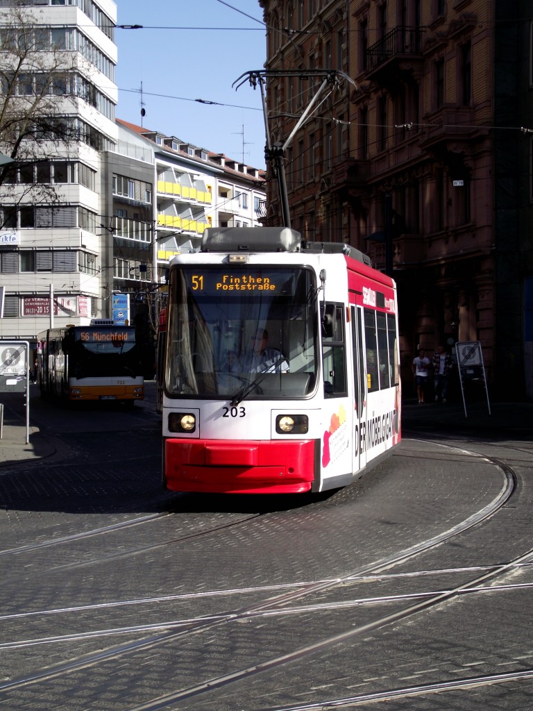 MVG ADtranz GT6M-ZR 203 am 20.03.14 in Mainz auf der 51