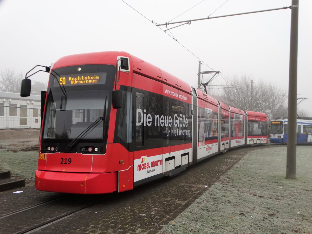 MVG Stadler Variobahn 219 am 02.12.17 in Mainz Hechtsheim 