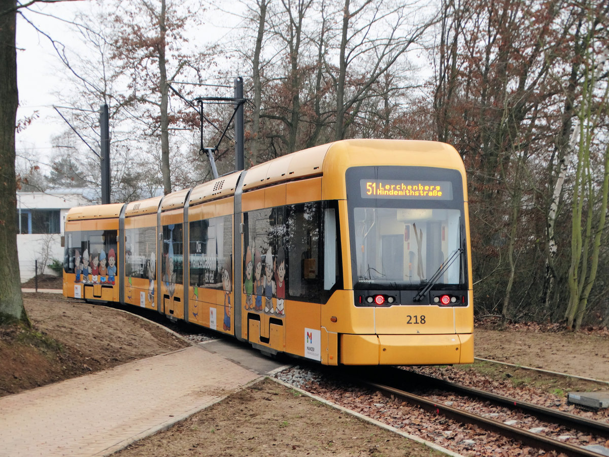 MVG Stadler Variobahn Wagen 218  Die Mainzelbahn ist da   am 17.12.16 in Mainz Lerchenberg