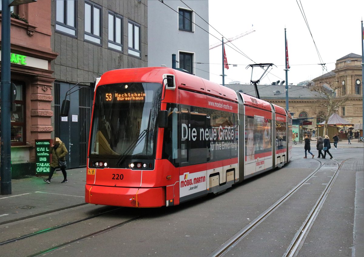 MVG Stadler Variobahn Wagen 220 am 28.12.18 in Mainz Hbf 