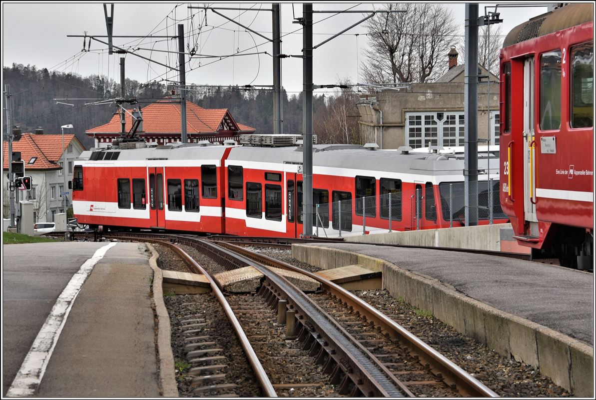 Nach den abgeschlossenen Unterhaltsarbeiten kehrt der BDeh 3/6 25 wieder in den Fahrplandienst zurück. Heiden. (09.04.2018)