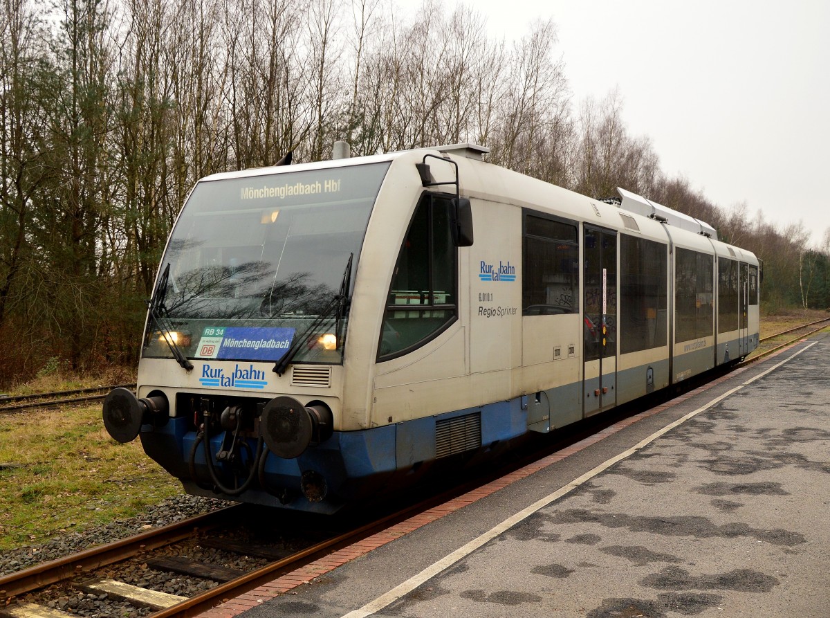 Nach einem schnellen Tf wechsel tritt der RTB Triebwagen 654 010-7 seine Rückreise als RB 34 nach Mönchengladbach Hbf an. Dalheim den 13.2.2016