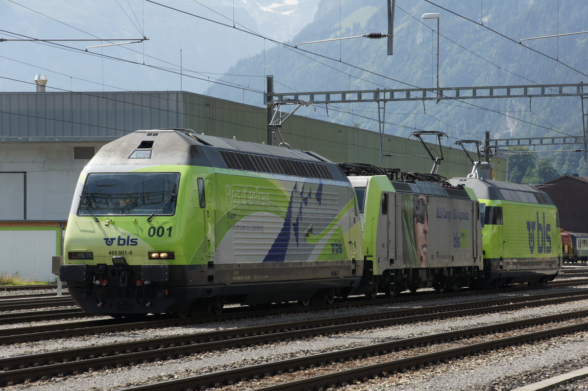 Nach Refit, haben Re 465 001 und Re 465 011 am Donnerstag 24. Juli 2020 Testfahrten in Mehrfachtraktion mit Re 486 504 gemacht. Hier in Frutigen. 