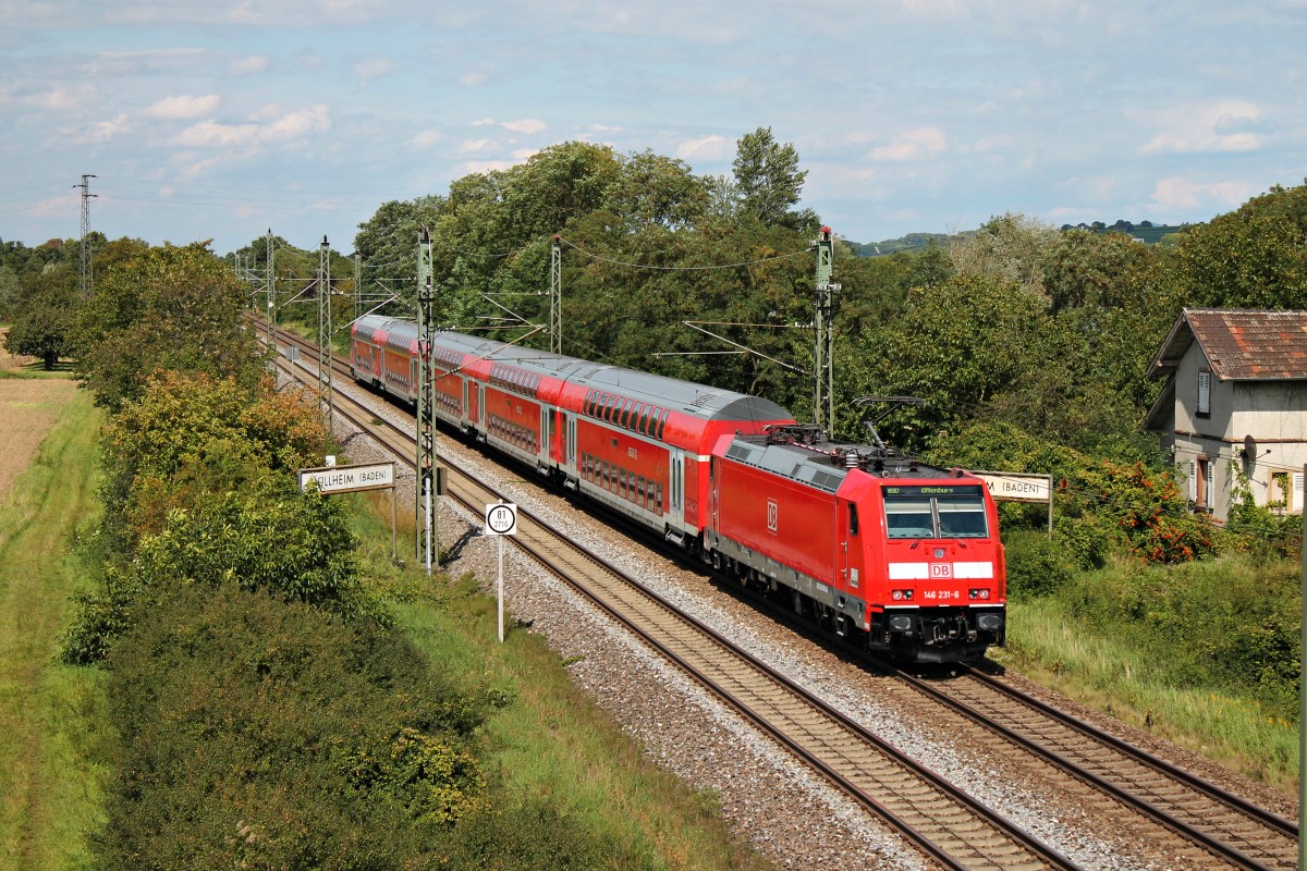 Nachdem die Freiburger 146 231-6 am 22.08.2014 mit dem RE in Schliengen gewendet hat, fuhr sie nun als RE (Schliengen - Offenburg) wieder in den Bahnhof von Müllheim (Baden) ein.