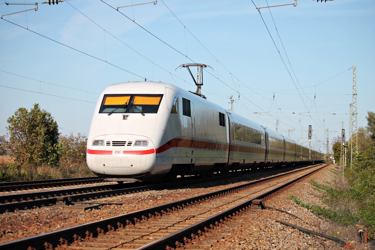 Nachschuss am 19.10.2014 auf 401 081-5  Interlaken , als dieser durch den Bahnhof von Orschweier gen Norden fuhr.