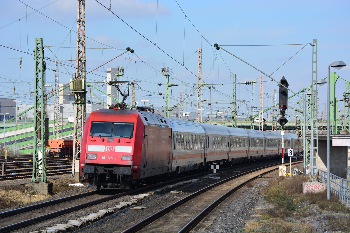 Nachschuss auf 101 125 in Düsseldorf Derendorf.

Düsseldorf 10.03.2017