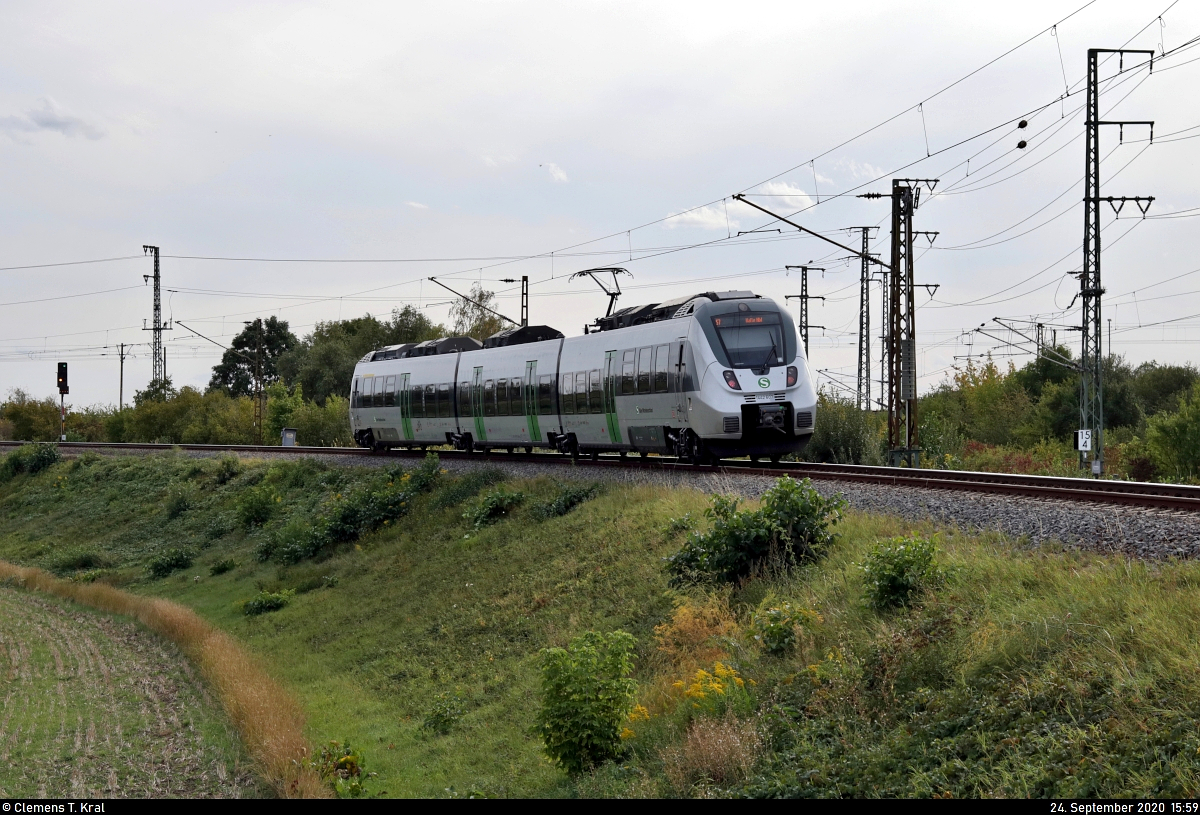 Nachschuss auf 1442 607 (Bombardier Talent 2) am Abzweig Angersdorf Awo.

🧰 S-Bahn Mitteldeutschland (DB Regio Südost)
🚝 S 37747 (S7) Halle-Nietleben–Halle(Saale)Hbf
🚩 Bahnstrecke Merseburg–Halle-Nietleben (KBS 588)
🕓 24.9.2020 | 15:59 Uhr