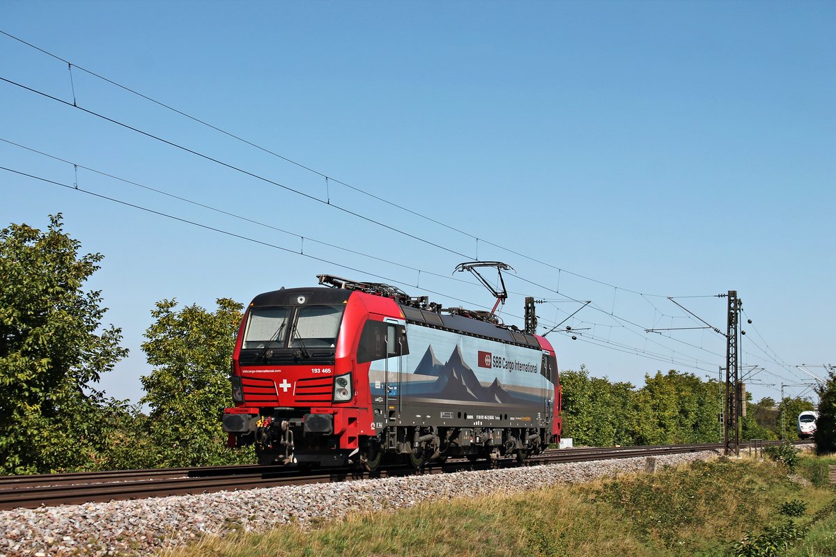 Nachschuss auf 193 465  Basel , als diese am Vormittag des 12.09.2018 als Lokzug (Basel SBB Rbf - Kork) bei Hügelheim durchs Rheintal fuhr in Richtung Norden, um ab Kork dann einen  Kerosin -Kesselzug nach Glattbrugg bis Basel SBB Rbf zu bespannen.