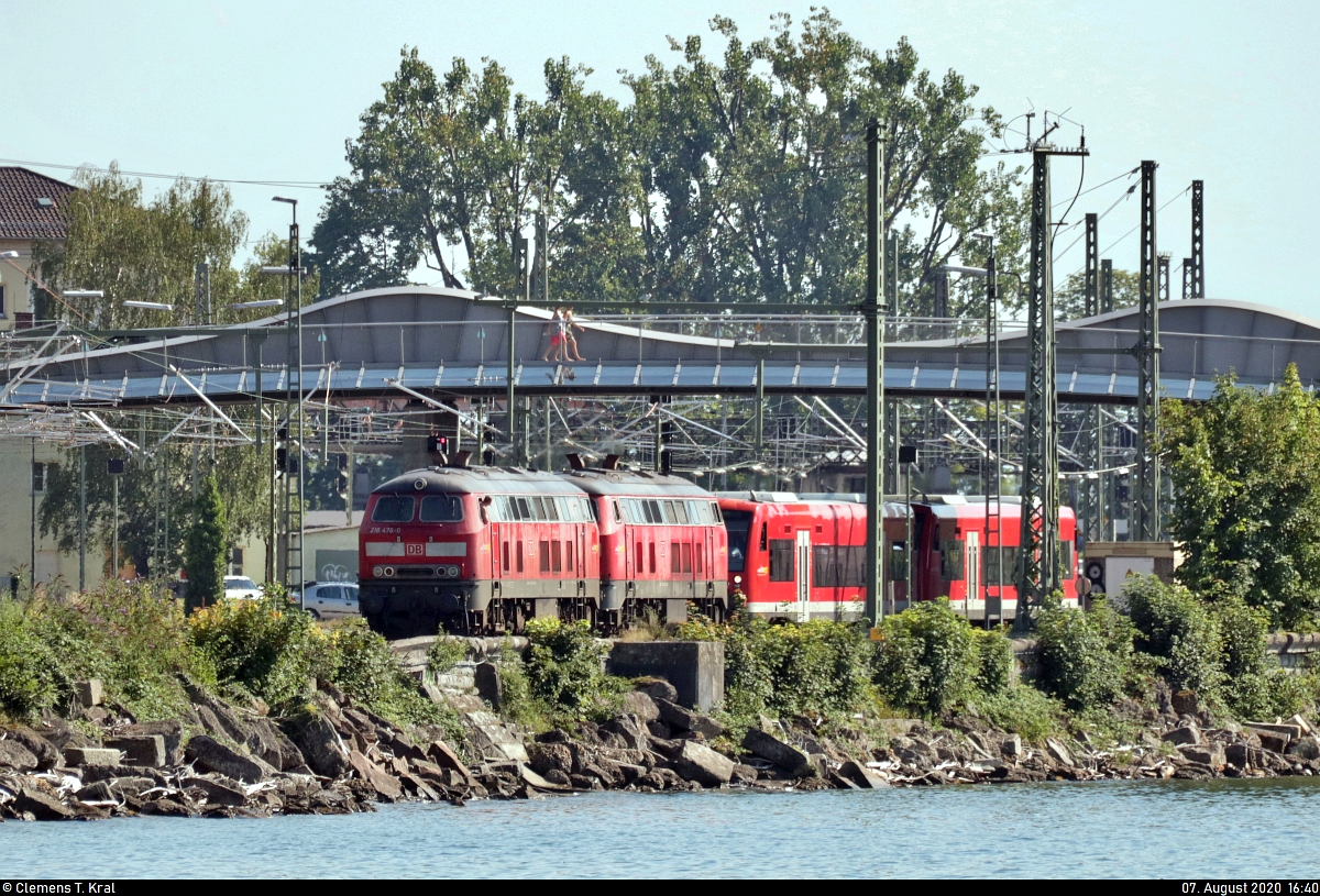 Nachschuss auf 218 476-0 und 218 ???, die in Lindau Hbf rangieren.

🧰 DB ZugBus Regionalverkehr Alb-Bodensee GmbH (RAB | DB Regio Baden-Württemberg)
🕓 7.8.2020 | 16:40 Uhr