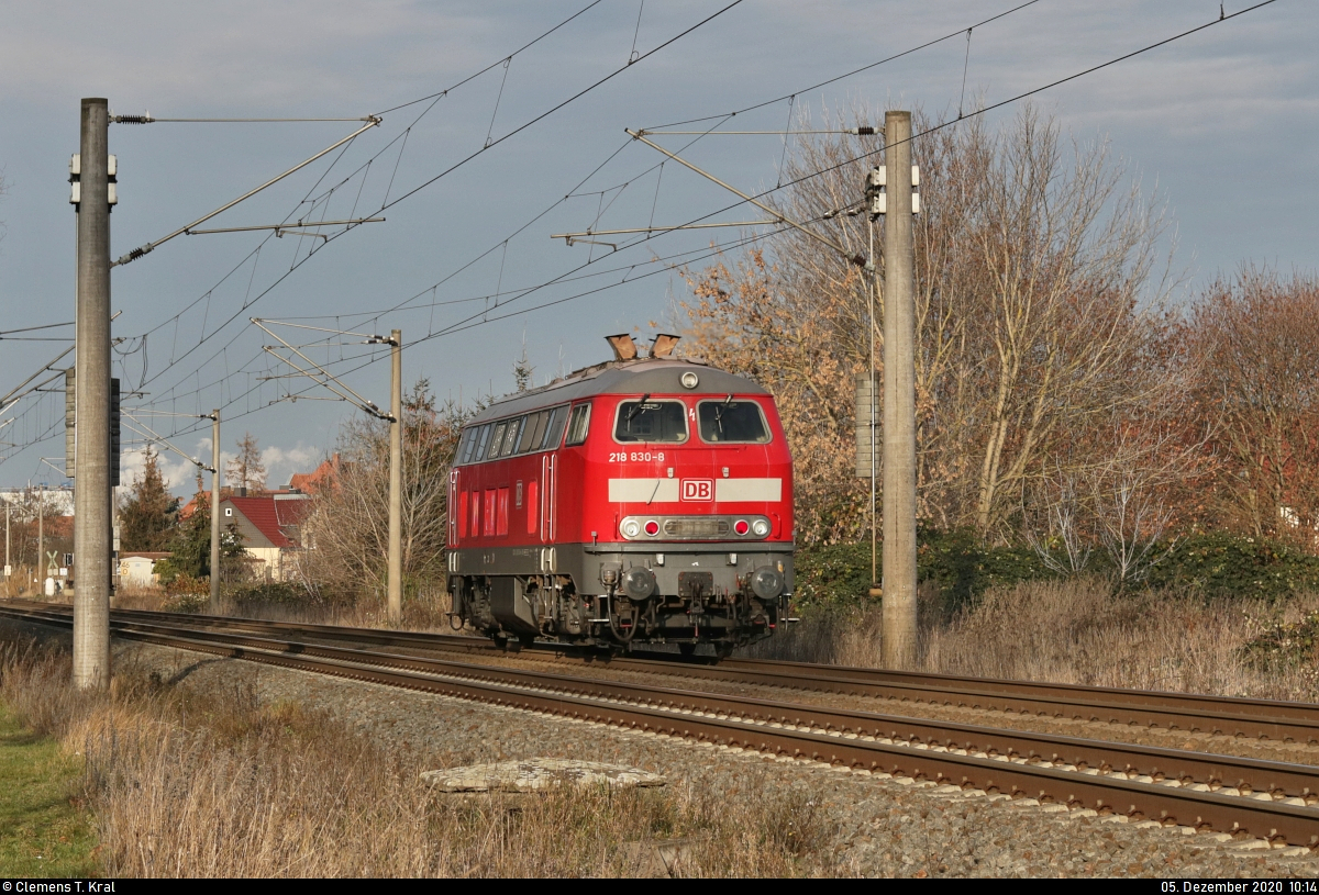 Nachschuss auf 218 830-8 als Tfzf Richtung Dessau in Greppin (Bitterfeld-Wolfen).

🧰 DB Fernverkehr
🚩 Bahnstrecke Trebnitz–Leipzig (KBS 251)
🕓 5.12.2020 | 10:14 Uhr