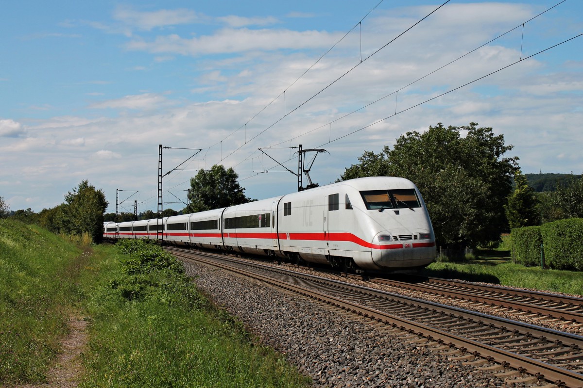 Nachschuss auf 401 058-3  Gütersloh  am 08.08.2014 als ICE 274 (Basel SBB - Berlin Ostbahnhof) bei Kollmarsreute. An diesem Tag fuhr der TK 401 058-3 und dem Tz52 mit dem TK 401 509-5 zusammen, da sich 401 558-2 in diesem Zeitraum zur Reparatur in Krefeld befand.