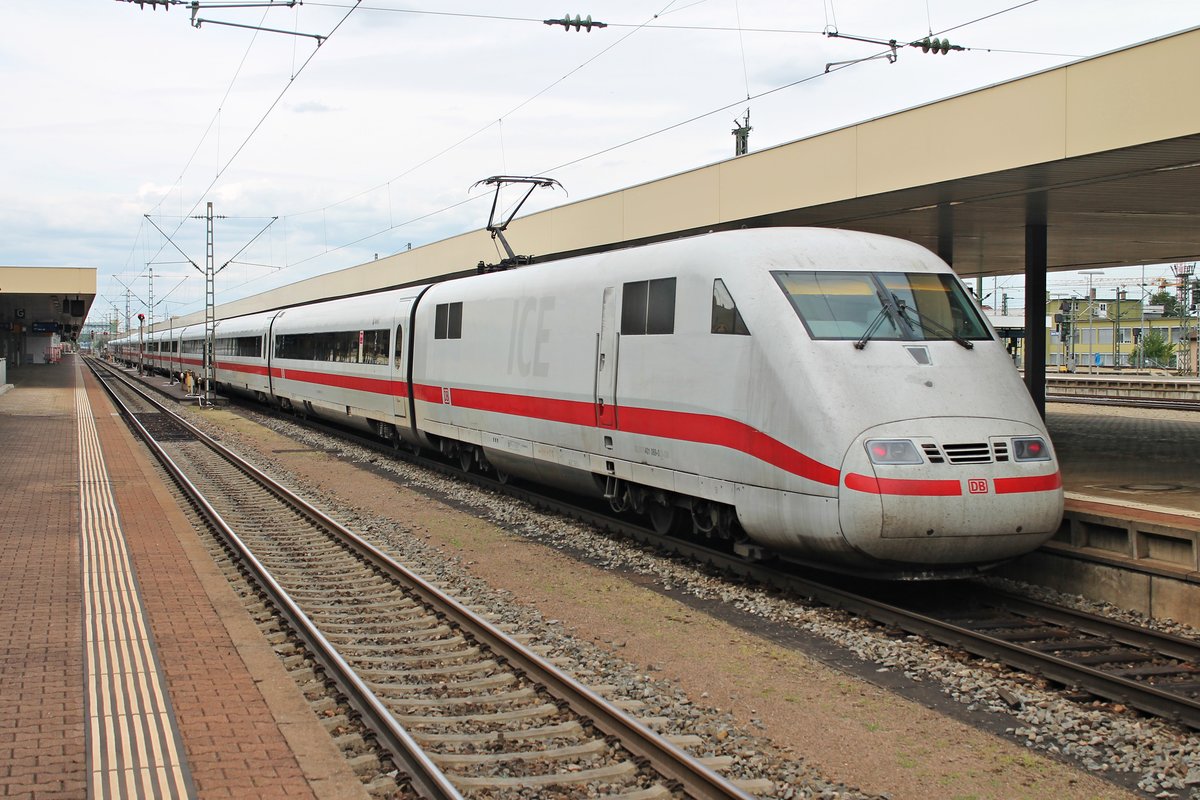 Nachschuss auf 401 069-0/401 009-6  Worms , als diese zusammen als ICE 70 (Basel SBB - Hamburg Altona) in den Badischen Bahnhof von Basel einfuhren.