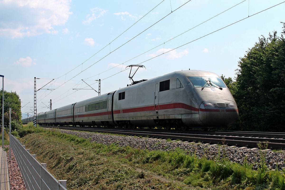 Nachschuss auf 401 582-2  R�desheim am Rhein  am 08.07.2013, als er an Sexau vorbei in Richung Freiburg fuhr.