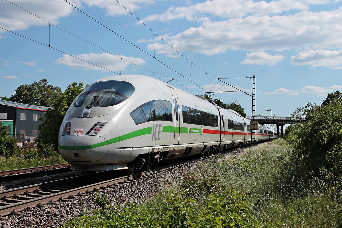 Nachschuss auf 403 036-7  Ingolstadt , als dieser am Nachmittag des 29.05.2020 zusammen mit dem 403 557-2  Esslingen am Neckar  als ICE 107 (Köln Hbf - Basel SBB) durchs Industriegebiet von Buggingen gen Schweiz fuhr.