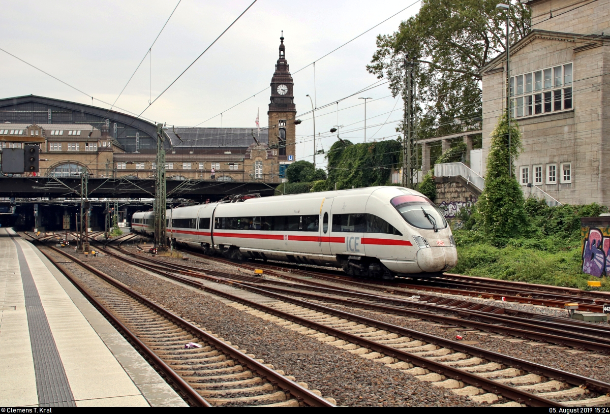 Nachschuss auf 411 007-8 (Tz 1107  Pirna ) als ICE 1585 (Linie 26) von Hamburg-Altona nach Göttingen, der Hamburg Hbf auf Gleis 12 erreicht.
[5.8.2019 | 15:24 Uhr]