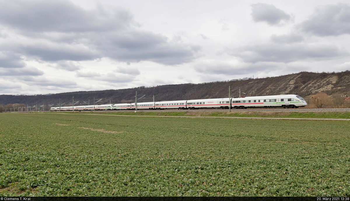 Nachschuss auf 415 001-7 (Tz 1501  Eisenach ) und 411 051-6 (Tz 1151  Elsterwerda ) als Umleiter in Schulpforte.

🧰 DB Fernverkehr
🚝 ICE 1558 (Linie 50) Leipzig Hbf–Wiesbaden Hbf
🚩 Bahnstrecke Halle–Bebra (KBS 580)
🕓 20.3.2021 | 13:38 Uhr