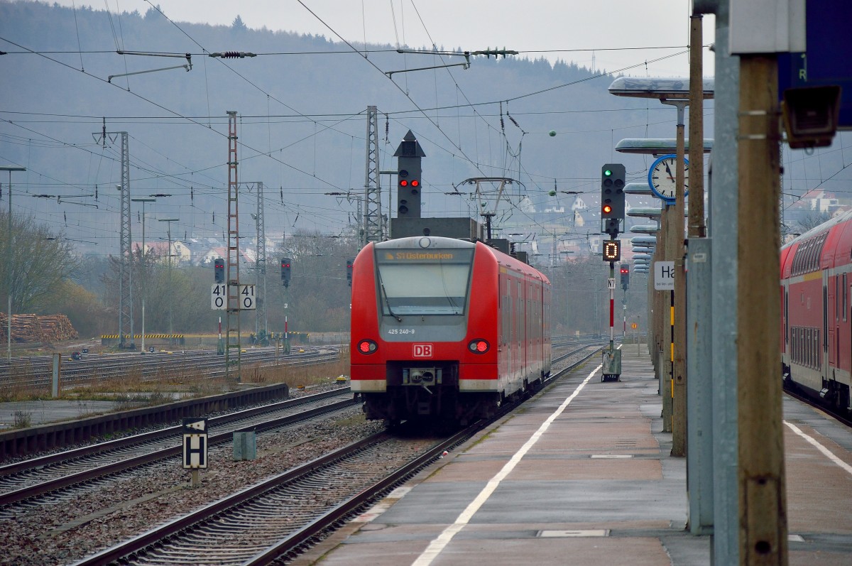 Nachschuß auf den 425 240-8 in Neckarelz. 3.3.2014