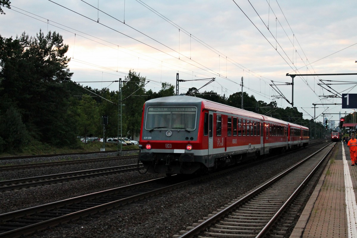 Nachschuss auf 628 688/928 688 und 928 440/628 440 die am 20.06.2014 gemeinsam durch den Bahnhof von Neu Isenburg fuhren.