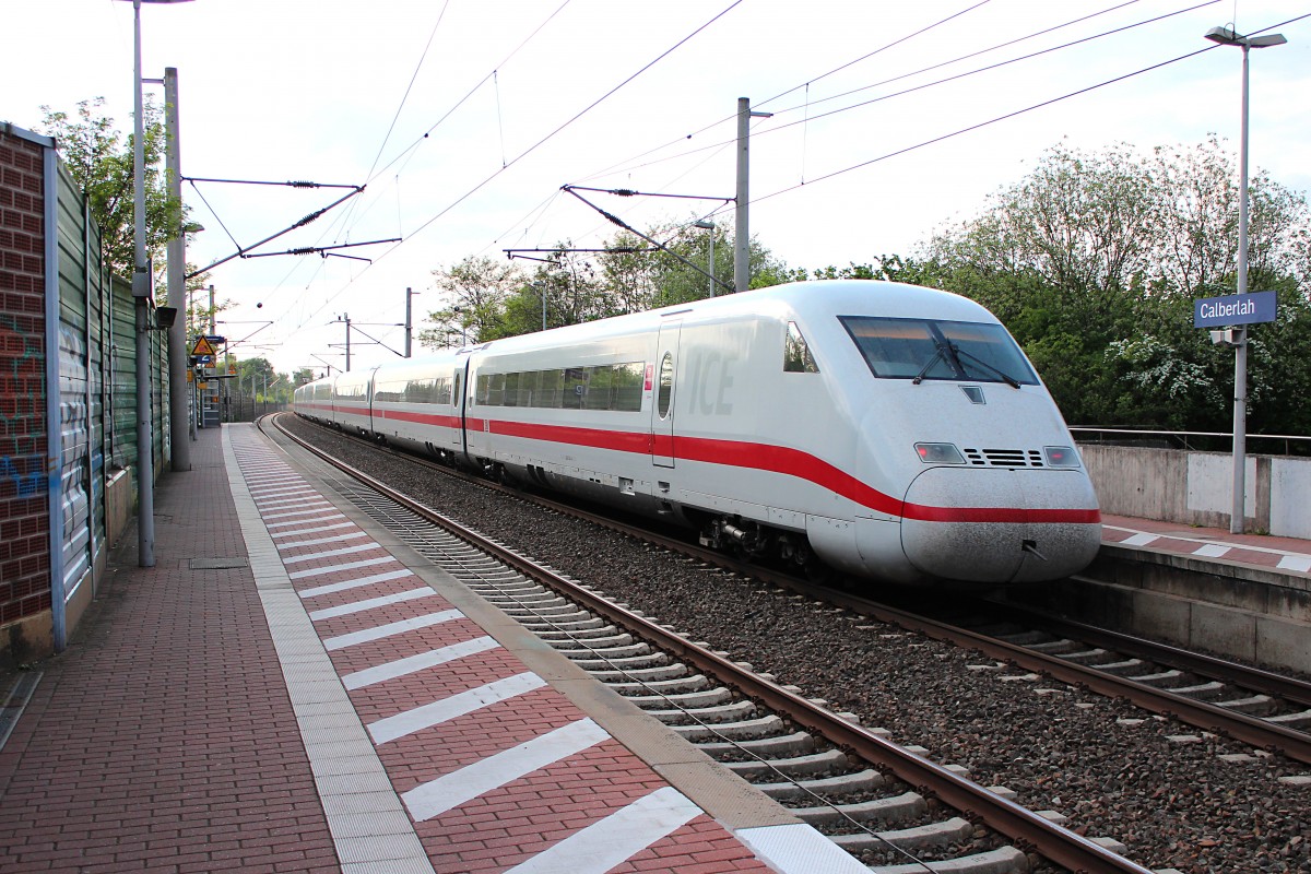 Nachschuß auf den 808 043-4  Bautzen/Budyšin der am 29.04.2014 mit dem ICE 544/554 durch den Hp Calberlah fährt.
