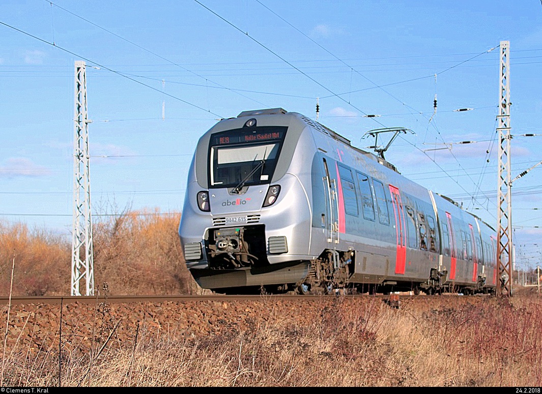 Nachschuss auf 9442 615 (Bombardier Talent 2) von Abellio Rail Mitteldeutschland als RE 74733 (RE19) von Leinefelde nach Halle(Saale)Hbf, der am Roßgraben in Angersdorf auf der Bahnstrecke Halle–Hann. Münden (KBS 590) fährt. Bild wurde neu zugeschnitten. [24.2.2018 | 15:51 Uhr]