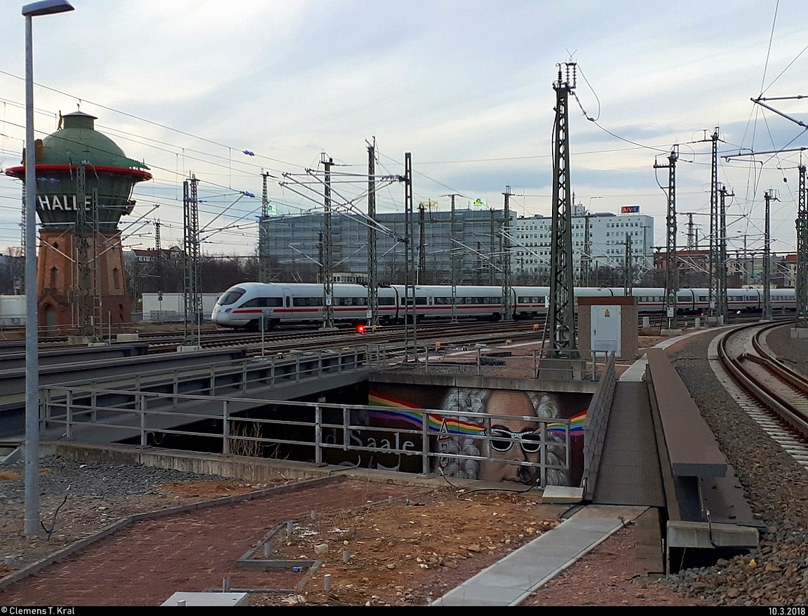 Nachschuss auf eine BR 411 als ICE 1631 (Linie 15) von Frankfurt(Main)Hbf nach Berlin Südkreuz, die Halle(Saale)Hbf auf Gleis 8 verlässt. Fotografiert mit dem Smartphone. [10.3.2018 | 17:45 Uhr]