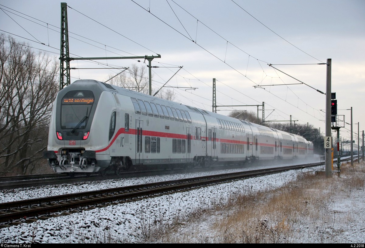 Nachschuss auf DBpbzfa 668.2 mit Zuglok 146 574-9 DB als IC 2033 (Linie 56) von Bremen Hbf nach Leipzig Hbf, der bei Kanena-Bruckdorf auf der Bahnstrecke Magdeburg–Leipzig (KBS 340) fährt. [4.2.2018 | 10:01 Uhr]