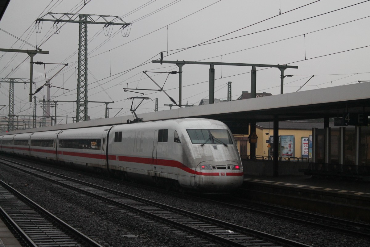 Nachschuss auf einen ICE 1 bei der Ausfahrt in Fulda am 14.10.13.