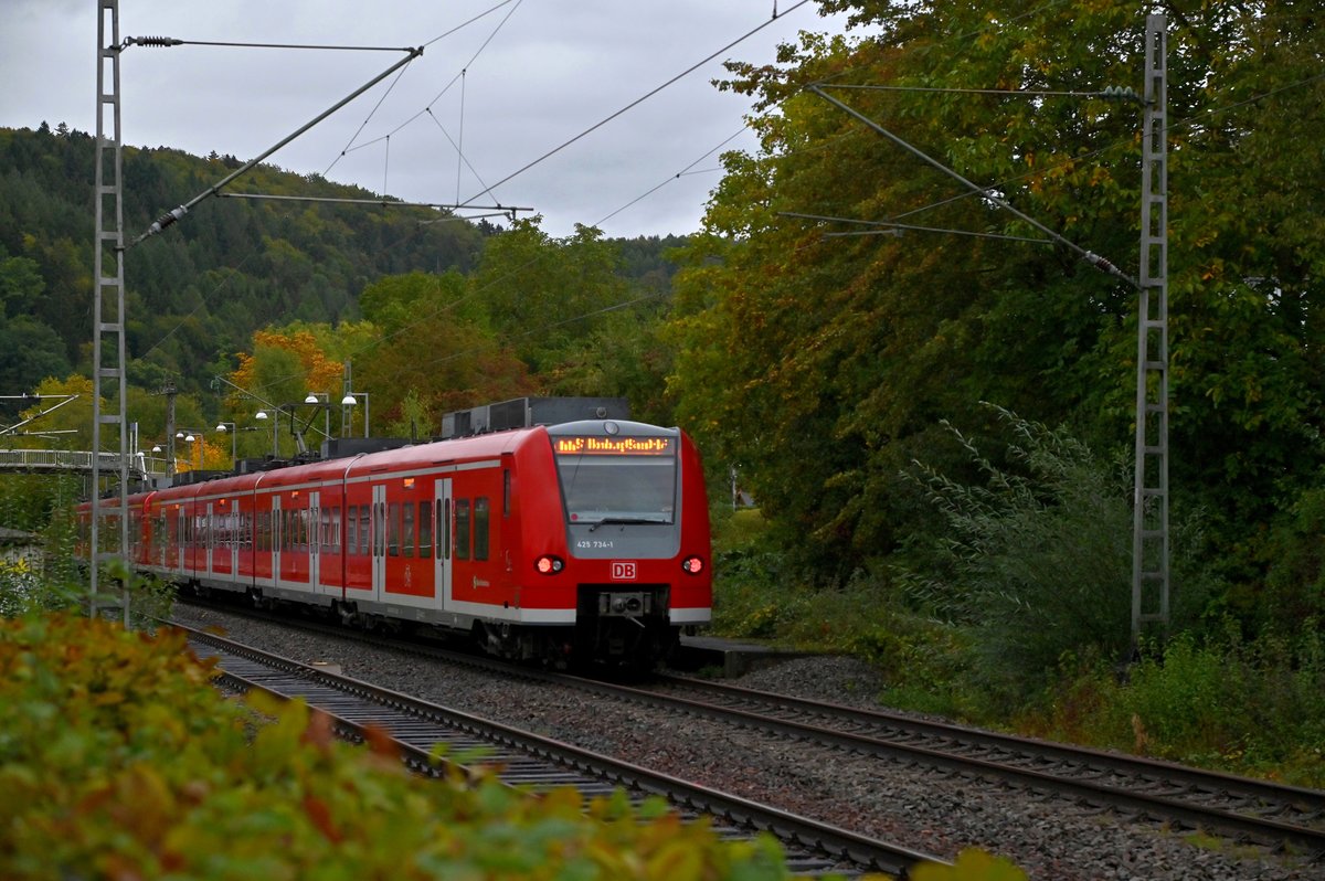 Nachschuß auf einen S1 Zug in Neckargerach der auf dem Weg nach Homburg(Saar) Hbf ist.
Zusehen am Abend des 5.10.2020


