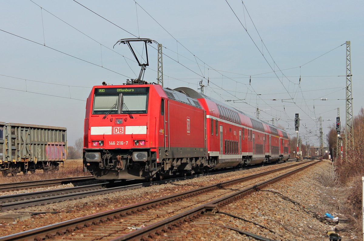 Nachschuss auf die Freiburger 146 216-7, als diese am Mittag des 23.02.2019 ihren RE (Basel Bad Bf - Offenburg) aus dem Bahnhof von Orschweier in Richtung Lahr (Schwarzw) schob.