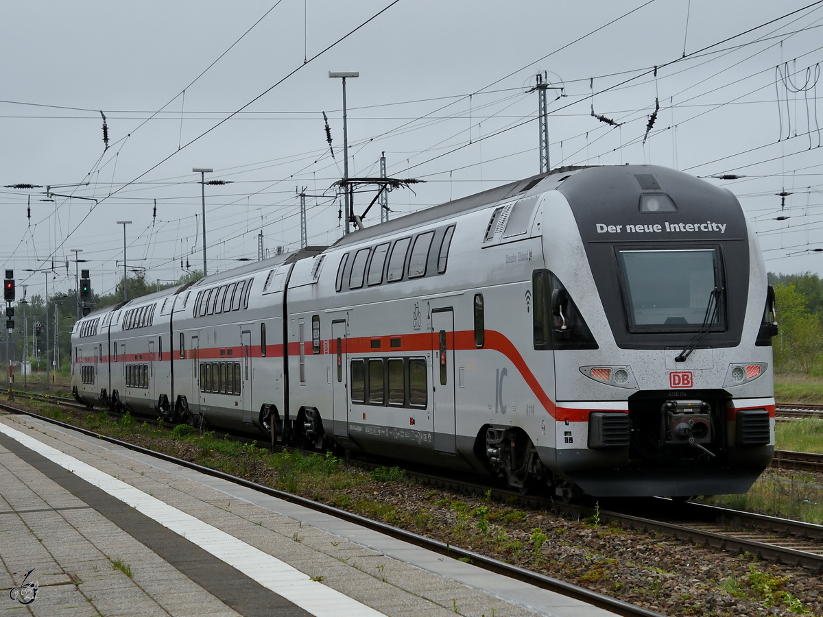 Nachschuss auf den IC-Triebzug 4110 614 Mitte Mai 2021 am Hauptbahnhof Neustrelitz.