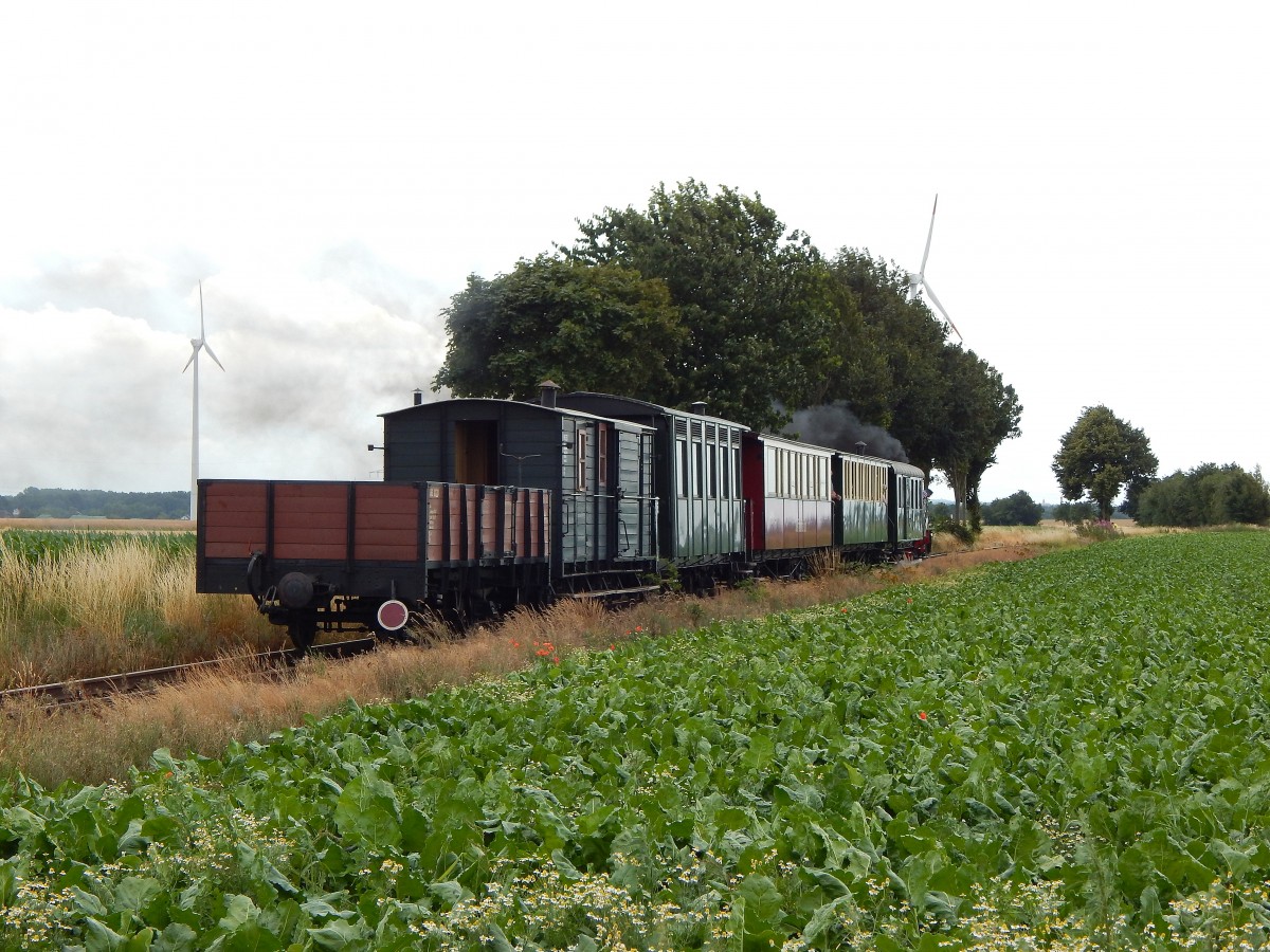 Nachschuss auf den PmG Zug nach Gillrath in Birgden.

Birgden 12.07.2015