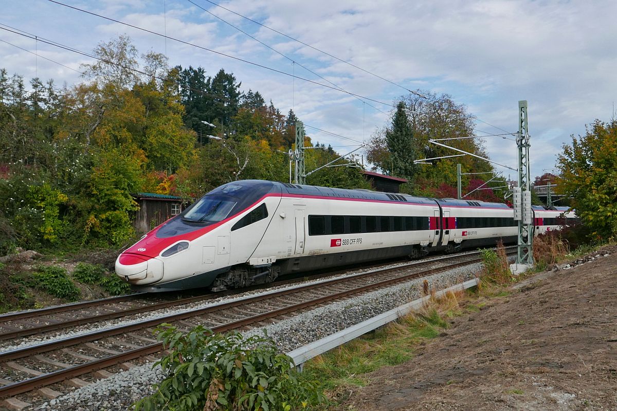 Nachschu auf RABe 503 017 bei einer Oberleitungsmessfahrt von Lindau-Reutin nach Wangen (Allgu) am 21.10.2020 bei Bodolz.
