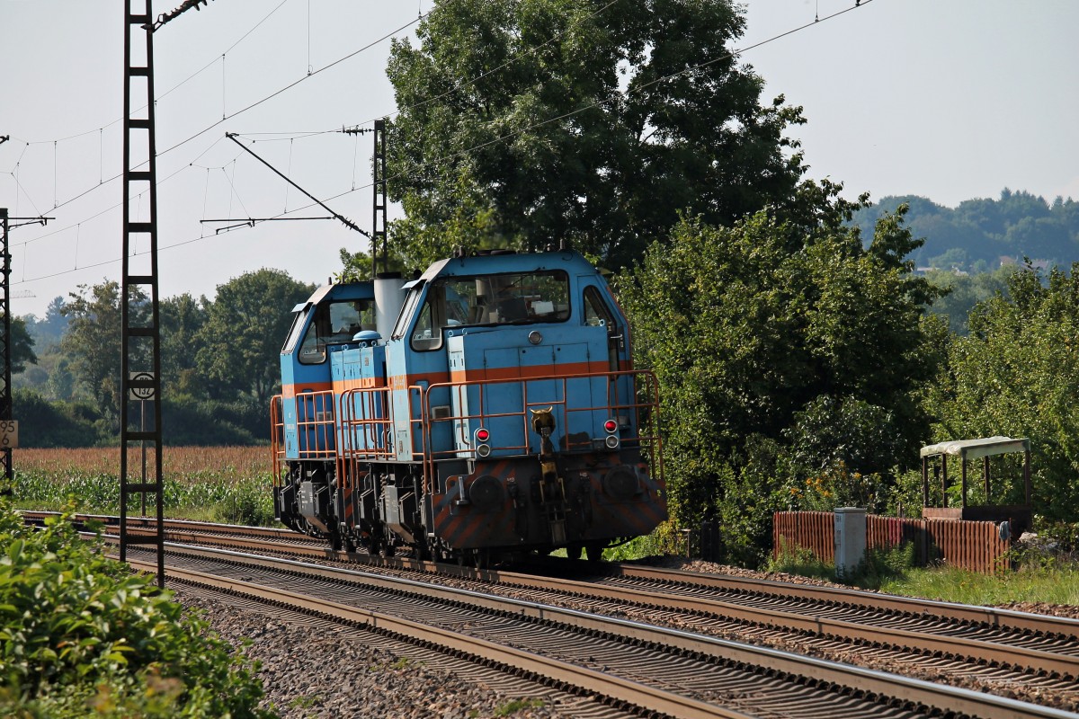 Nachschuss auf SWEG V103 (575 003-5) und SWEG V102 (575 002-7) bei Kollmarsreute am 01.08.2014 als Tfzf (Freiburg (Brsg) Rbf - Endingen).