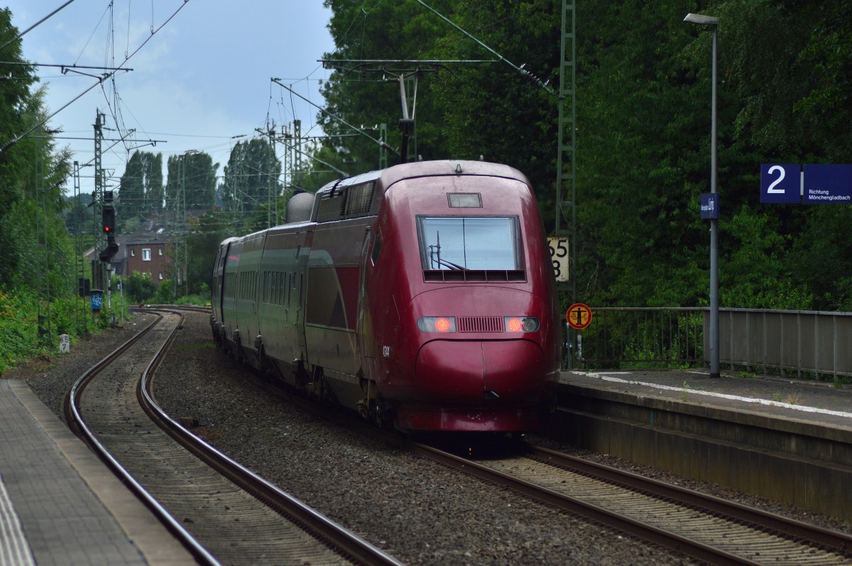 Nachschuß auf den Thalys 4344 bei den Durchfahrt durch Lürrip am 28.7.2015