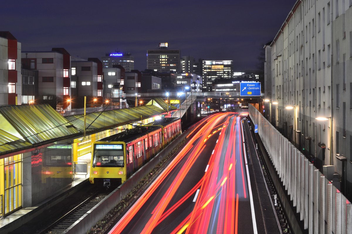 Nachschuss auf Tw 5228 in Essen Savignystraße.

Essen 14.01.2020
