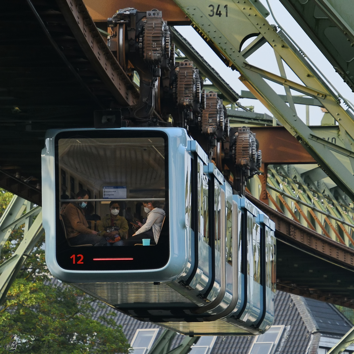 Nachschuss auf Wagen 12 der Wuppertaler Schwebebahn. (September 2021)
