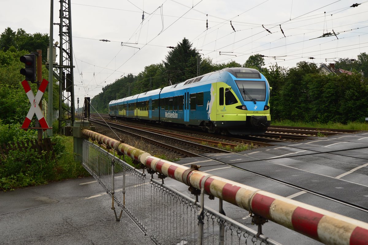 Nachschuß auf den Westfalenbahn Triebwagen ET 019 der als RB 66 nach Osnabrück. Mariendorf