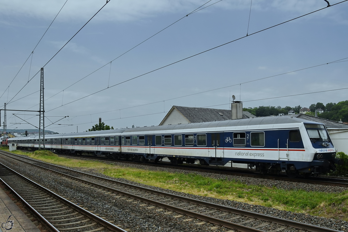 Nachschuss auf den zusätzlichen RB48-Ersatzzug, so gesehen im Juni 2021 bei der Durchfahrt in Wuppertal-Unterbarmen.