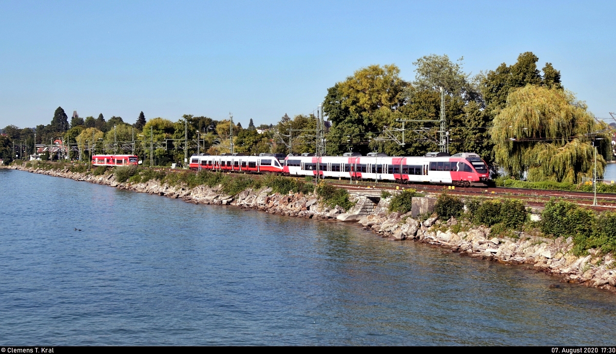 Nachschuss auf zwei 4024 (Bombardier Talent), die Lindau Hbf auf dem Bodenseedamm verlassen.

🧰 ÖBB
🚝 REX 5589 Lindau Hbf–Feldkirch (A)
🚩 Bahnstrecke Lindau–Bludenz (ÖBB KBS 401)
🕓 7.8.2020 | 17:30 Uhr

(verbesserte Version)