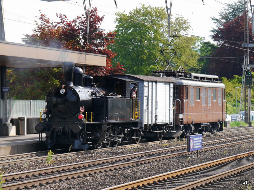 Nachschuss von der Dampflok Ed 3/4  2 mit der  Ae 4/4 251 unterwegs nach Winterthur bei der durchfahrt im Bahnhof Rupperswil am 25.04.2014