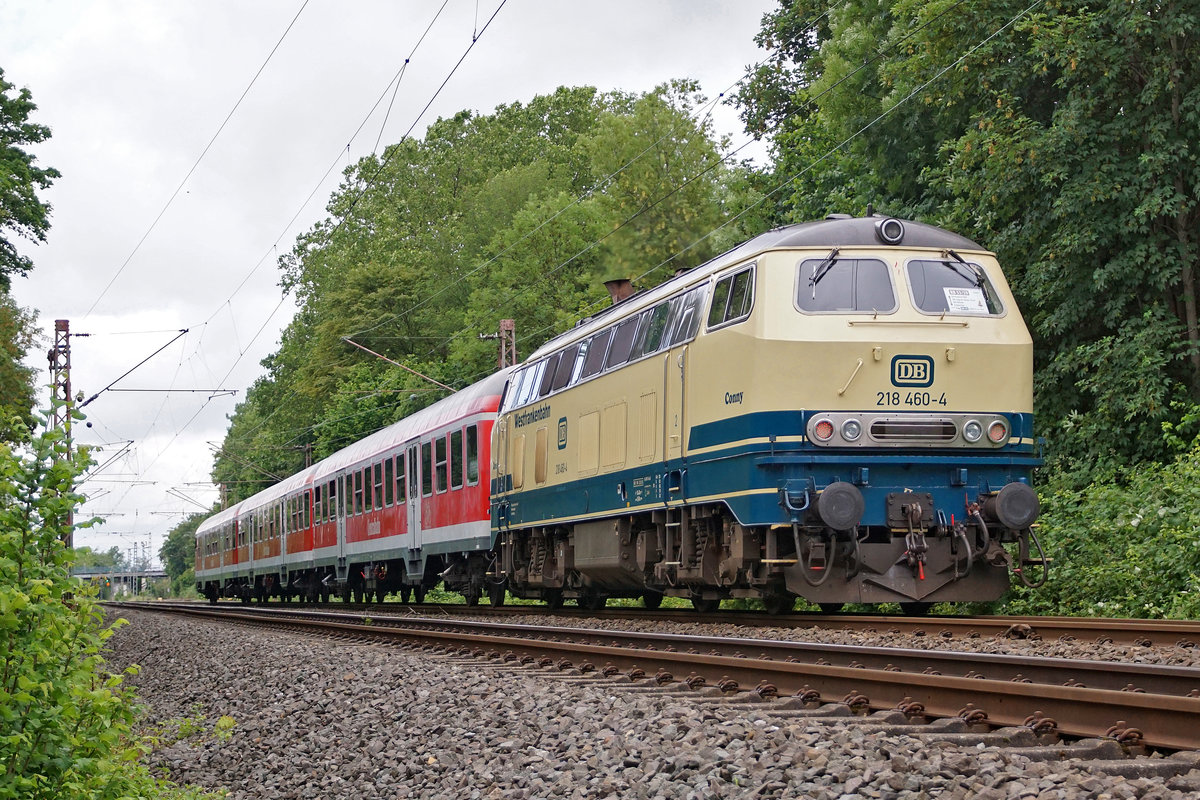 Nachschuss von dem RB 53/59 mit der Lokomotive 218 460-4 am 06.06.2020 in Dortmund.