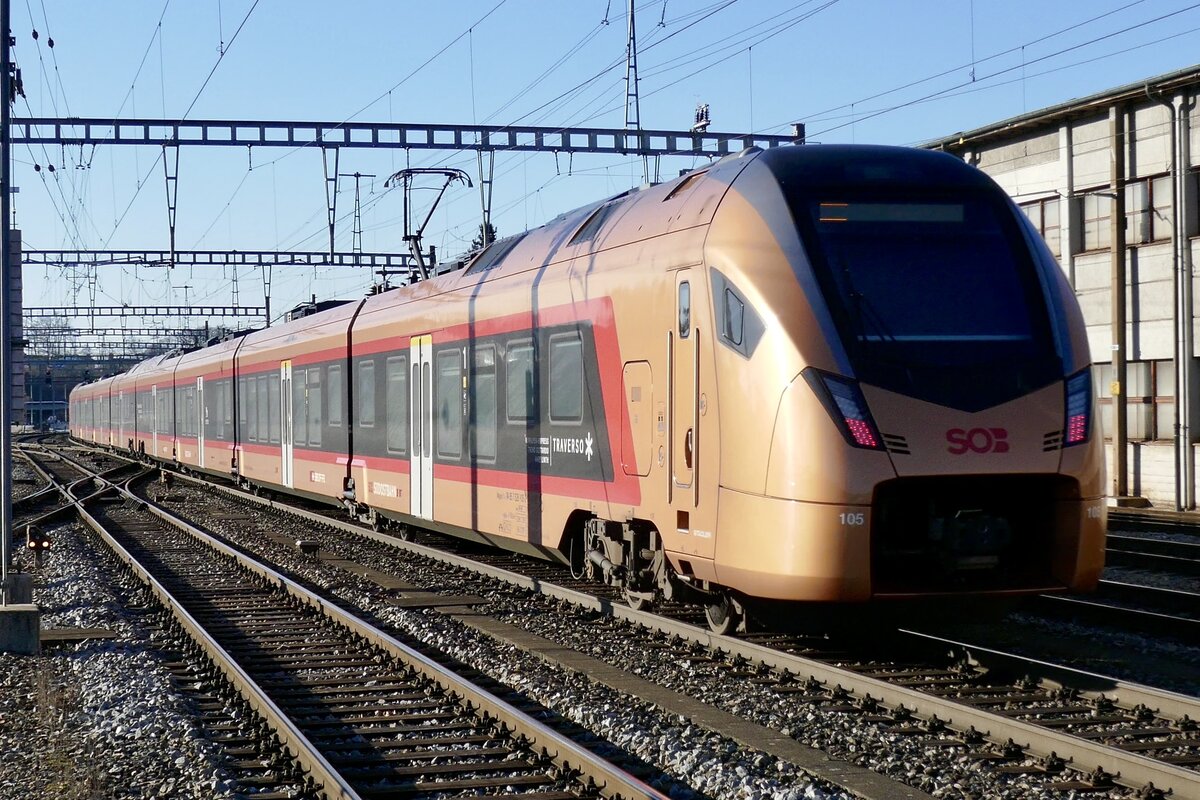 Nachschuss vom Traverso RABe 526 105/205 am 22.1.22 nach der Abfahrt in Burgdorf.